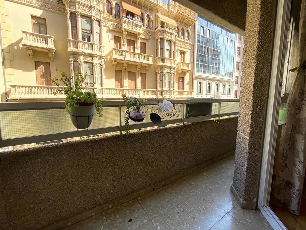 Appartement 3 slaapkamers centrum Albacete met terras