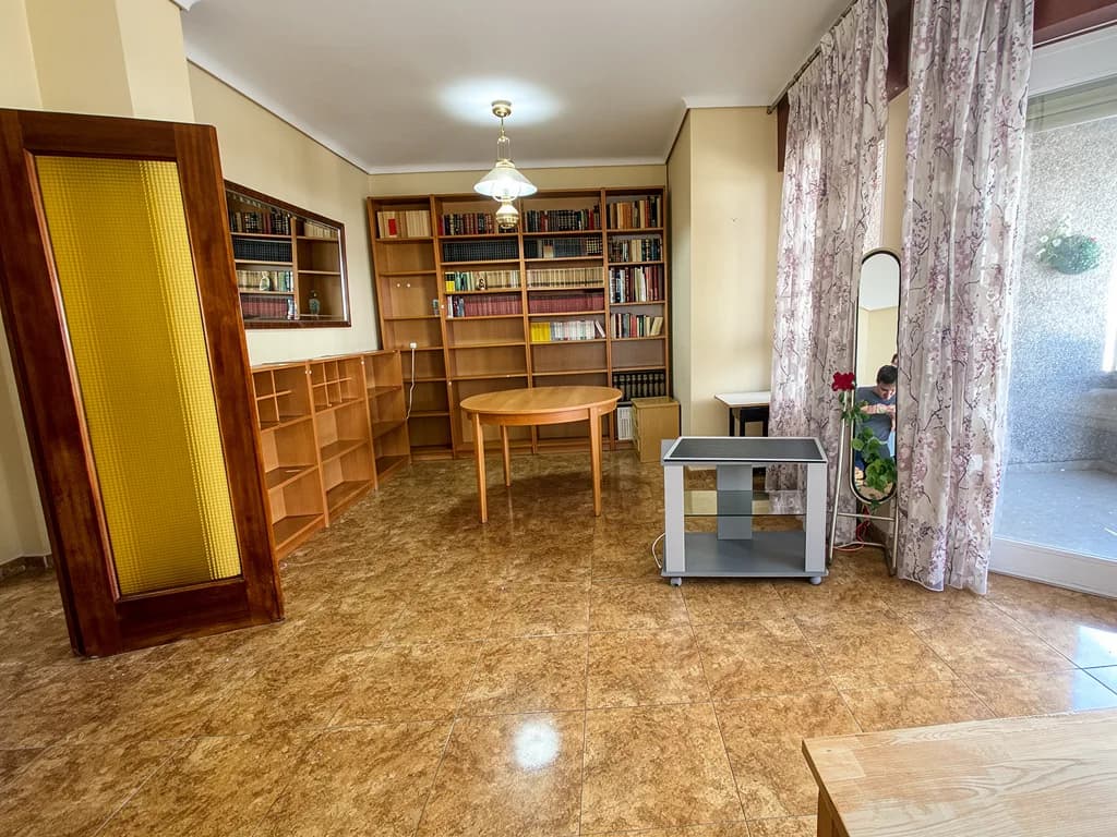 Halfvrijstaand huis met open haard in Verdolay, Murcia